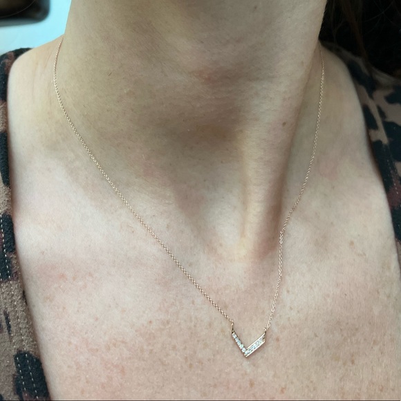 Delicate Rose Gold and Diamond Chevron Necklace - Picture 4 of 7